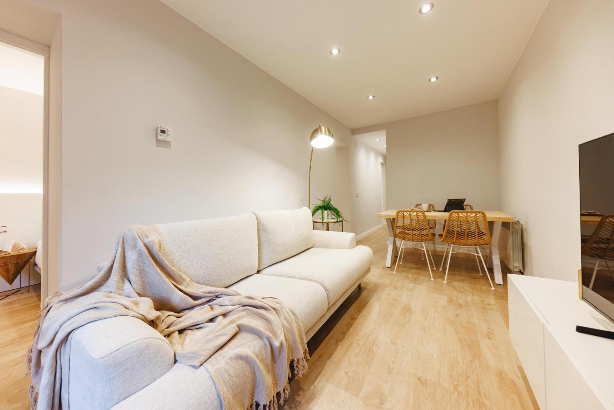 Bravissimo Apartaments Mora 4 Girona Kültér fotó
